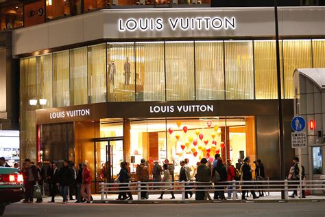 louis vuitton shinjuku store photos|louis vuitton japan cheap.